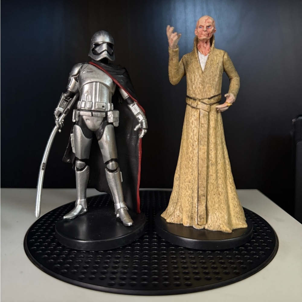 4.5 “ Star Wars Action Figures